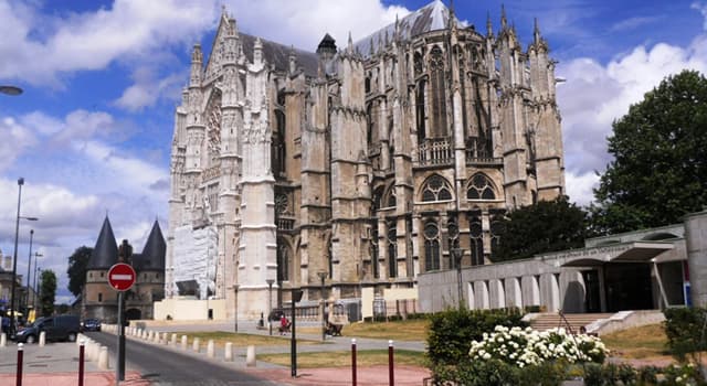 Culture Trivia Question: In which country is the Cathedral of Saint Peter of Beauvais located?
