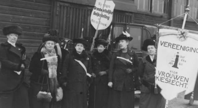 Geschiedenis Trivia Vraag: Wanneer kregen vrouwen in Nederland actief kiesrecht?