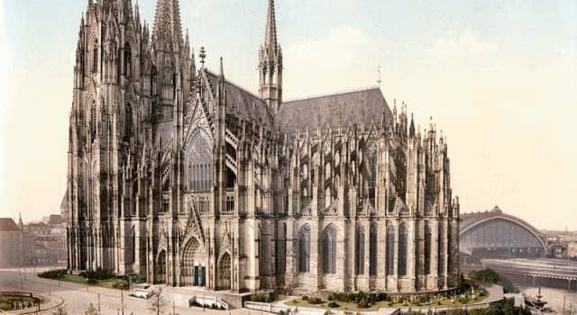 Kultur Wissensfrage: Welche Epoche folgte der Gotik?
