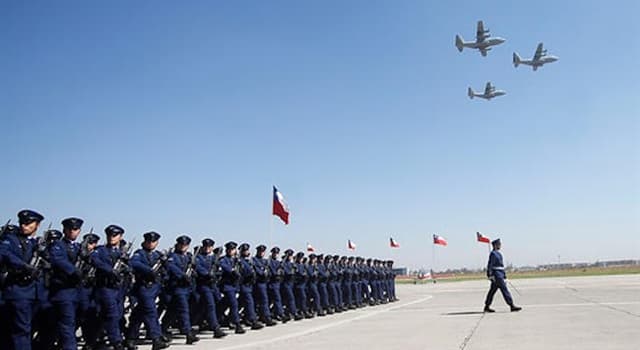 Sociedad Pregunta Trivia: ¿Cuál de los siguientes rangos militares es superior en la Fuerza Aérea de Chile?