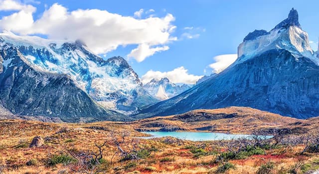 지리 상식 퀴즈: 몽블랑 산(Mont Blanc 山)은 어느 산맥의 최고봉일까요?