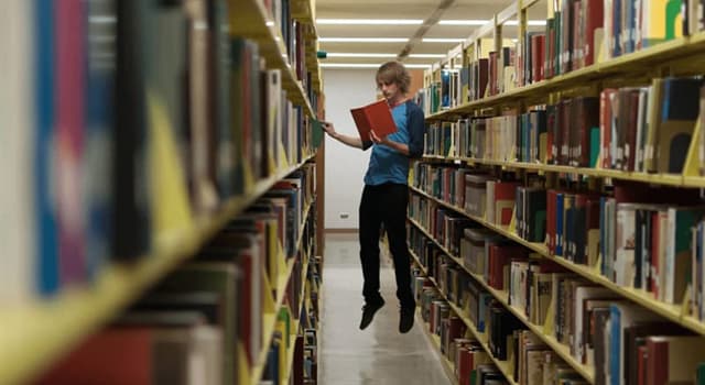 Cultura Pregunta Trivia: ¿Qué es un epígrafe en literatura?