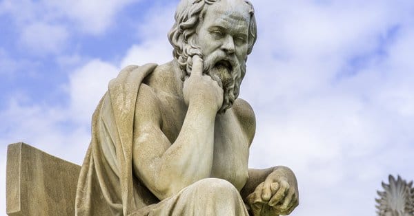 Cultura Pregunta Trivia: ¿Qué filósofo postuló: "Una vida que no ha sido examinada no merece ser vivida"?