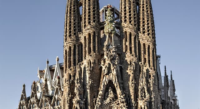 Cultuur Trivia Vraag: Wat is de naam van deze wereldberoemde kerk in Barcelona?