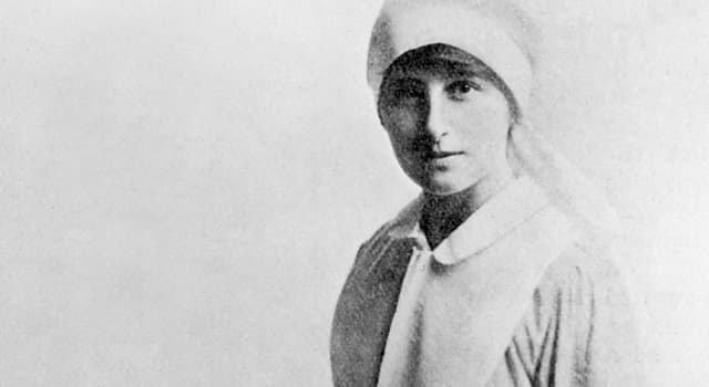 Culture Trivia Question: Which of these is a memoir by Vera Brittain?