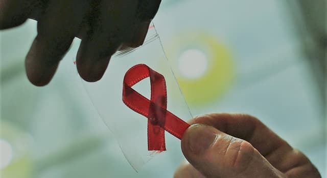 Наука Запитання-цікавинка: На скільки відрізняється тривалість життя ВІЛ-позитивних від ВІЛ-негативних людей при прийомі лікування?