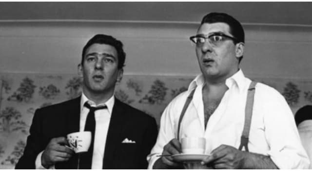 Films & TV Trivia Vraag: Welke echte tweeling speelde de Britse gangstertweeling in de film "The Krays" uit 1990?