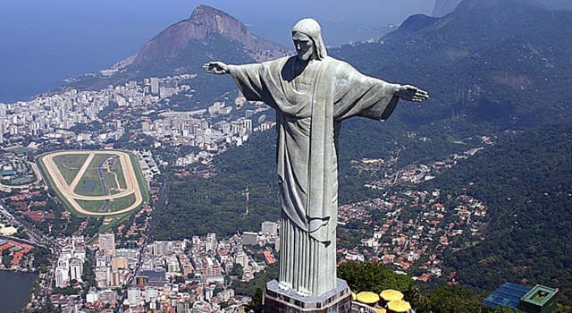 Cultura Pregunta Trivia: ¿De qué estilo es la estatua del Cristo Redentor en Río de Janeiro?