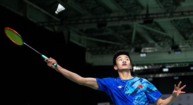 Sport Trivia Vraag: Bij een potje badminton is de winnaar de eerste die hoeveel punten behaalt?