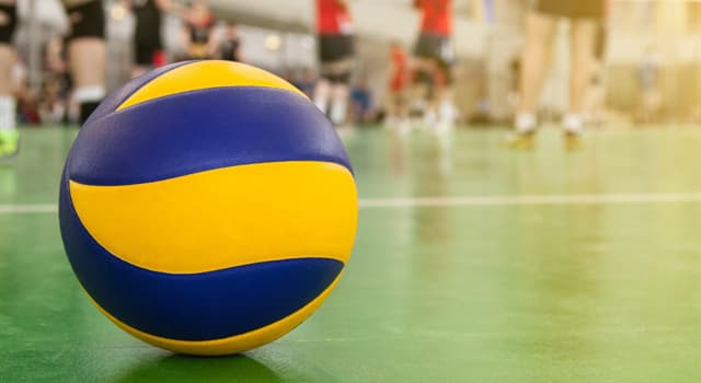 Sport Trivia Vraag: Wat gebruiken spelers bij Aziatische schop volleybal om de bal weg te slaan?