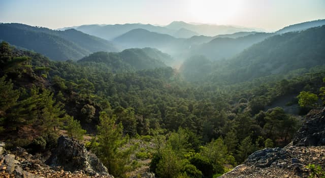 Geografia Pytanie-Ciekawostka: Na której wyspie znajduje się pasmo górskie Troodos?