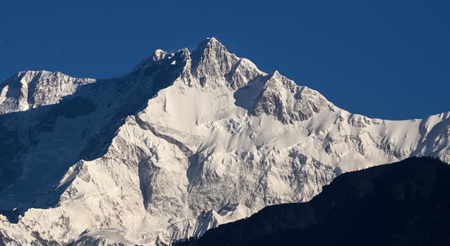 Aardrijkskunde Trivia Vraag: Wat is de op twee na hoogste berg ter wereld?