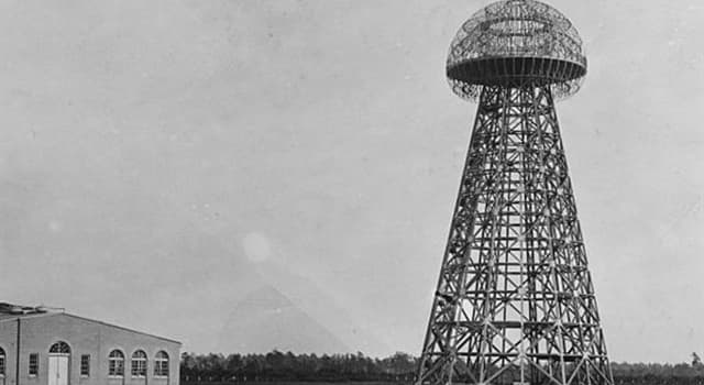 Wetenschap Trivia Vraag: Welke grote wetenschapper heeft de Wardenclyffe Tower (zie foto) ontworpen?