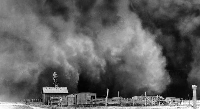 Geschiedenis Trivia Vraag: Welke roman van John Steinbeck beschrijft de Dust Bowl in de jaren 30 en de impact ervan op mensen in de VS?