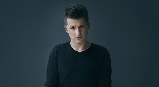 Cultuur Trivia Vraag: Wat was de titel van Charlie Puth's VK Nummer 1 single uit 2015, met Meghan Trainor?