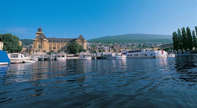 Aardrijkskunde Trivia Vraag: Het Meer van Neuchâtel is het grootste meer dat geheel binnen welk Europees land ligt?