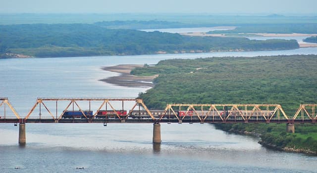 Aardrijkskunde Trivia Vraag: Welk schiereiland ligt in de delta van de rivier de Tumen op de grens tussen Rusland en Noord-Korea?