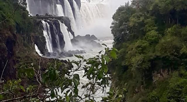 Naturaleza Pregunta Trivia: ¿Cómo se formaron las Cataratas de Iguazú?