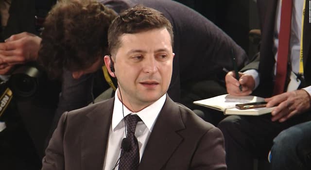 Maatschappij Trivia Vraag: In 2019 werd Volodymyr Zelensky gekozen tot president van welk land?