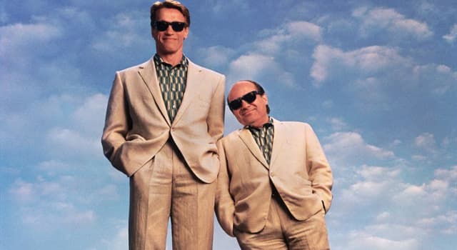Películas Pregunta Trivia: ¿Con quién actuó Arnold Schwarzenegger en la comedia "Los gemelos" de Ivan Reitman?