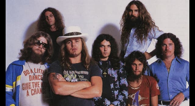 Geography Trivia Question: Where was the plane carrying Lynyrd Skynyrd flying to when it crashed in 1977?