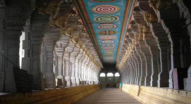 Culture Trivia Question: Which Temple in India has the longest corridors ?