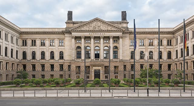 Maatschappij Trivia Vraag: In welk land wordt het Hogerhuis van het parlement de Bondsraad genoemd?