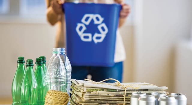 Toplum Trivia Sorusu: Atıkların yeni ürünler için işlenmesi ve yeniden kullanılması nedir?