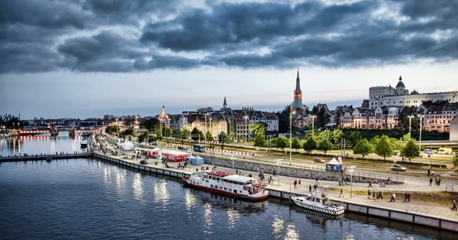 Aardrijkskunde Trivia Vraag: Waar ligt Szczecin, een belangrijke Baltische zeehaven?