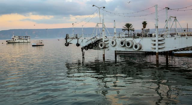 Cultuur Trivia Vraag: Hoe is het Meer van Tiberias beter bekend in de Bijbel?