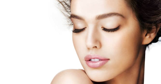 Наука Вопрос: Как называется пространство между бровями?