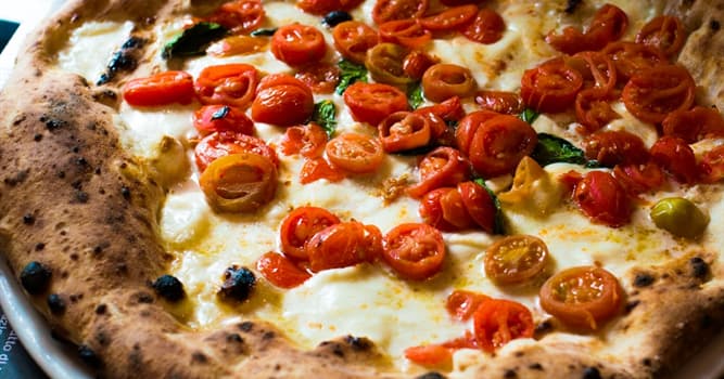 Culture Question: "Pizza" est le mot italien correspondant à quel plat ?