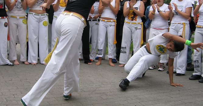 Cultura Pergunta Trivial: Quais são instrumentos usados na capoeira?