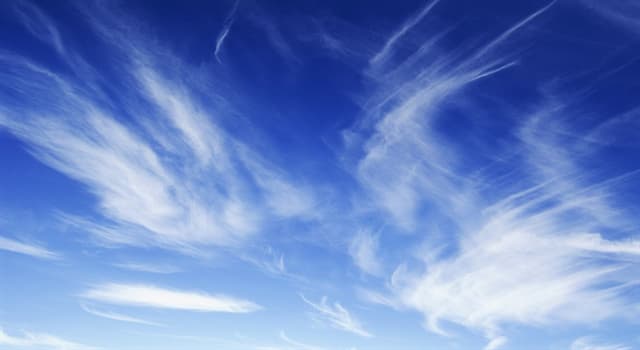 Wetenschap Trivia Vraag: Tot welk wolkengeslacht behoren de wolken op de foto?