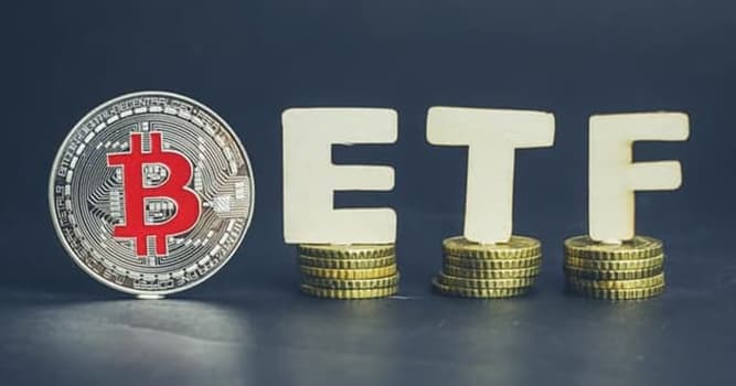 Maatschappij Trivia Vraag: Waarvoor staat de financiële term ETF?