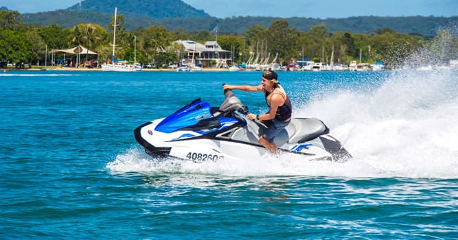 Maatschappij Trivia Vraag: Welk motorfietsbedrijf heeft de jetski geïntroduceerd?