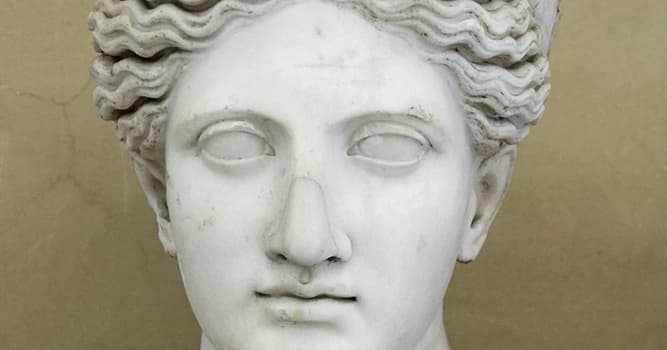 Kultur Wissensfrage: Wie rächte sich Hephaistos laut dem Mythos an seiner Mutter, die ihn vom Olymp geschleudert hat?