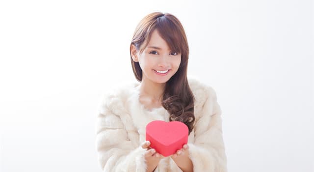 Cultura Pregunta Trivia: ¿Qué le regalan tradicionalmente las mujeres japonesas a sus hombres en el día de San Valentín?
