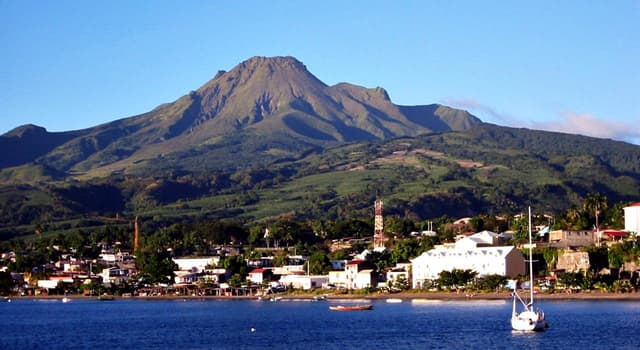 Geografía Pregunta Trivia: ¿En qué isla de las Antillas Menores está ubicado el Monte Pelée?