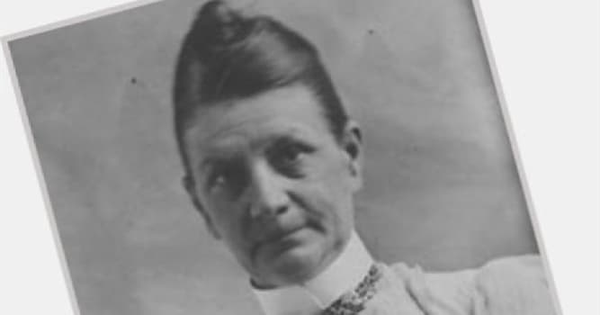 Sociedad Pregunta Trivia: ¿Quién fue Martha M. Place?