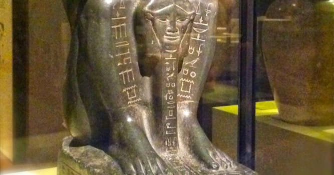Historia Pregunta Trivia: ¿A qué civilización pertenece la estatua de Harsomtus-em-hat?