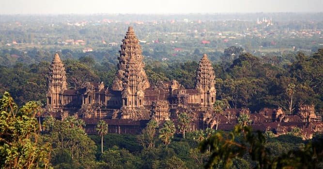 Geografia Pytanie-Ciekawostka: W którym kraju znajduje się kompleks świątynny Angkor Wat?