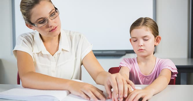 Maatschappij Trivia Vraag: Hoeveel punten worden er in elke letter gebruikt bij het brailleschrift?