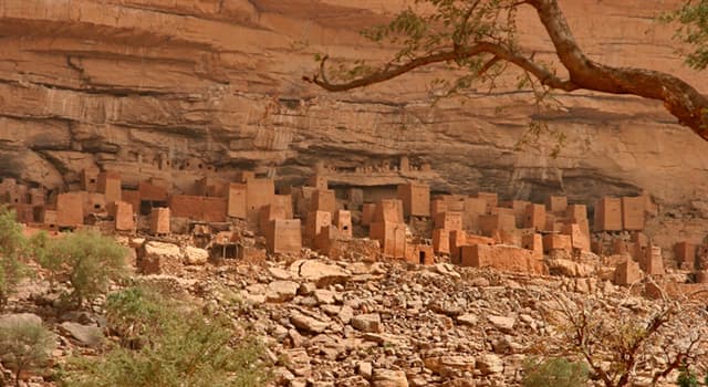 Sociedad Pregunta Trivia: ¿Qué tribu habita en los acantilados de Bandiagara, en Mali?
