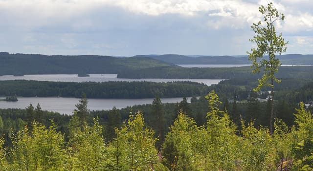 Geografia Pytanie-Ciekawostka: Który kraj nazywany jest Krajem Tysiąca Jezior?