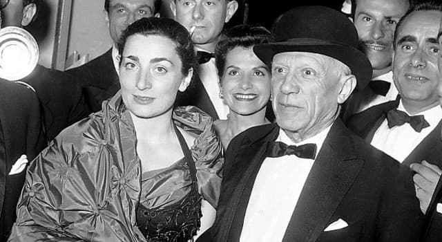 Maatschappij Trivia Vraag: Welke dochter van Pablo Picasso staat bekend om haar sieradenontwerpen en parfums?