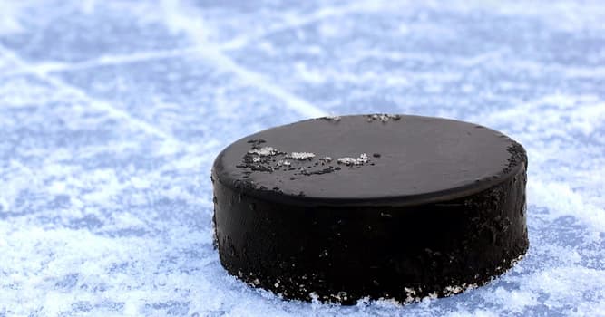 Deporte Pregunta Trivia: ¿De qué está hecho el disco del hockey sobre hielo?