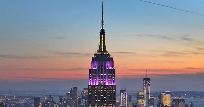 Société Question: L'Empire State Building compte combien d'étages ?