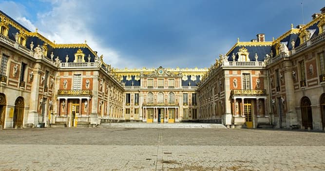 Culture Trivia Question: What style of architecture is the Palace of Versailles?