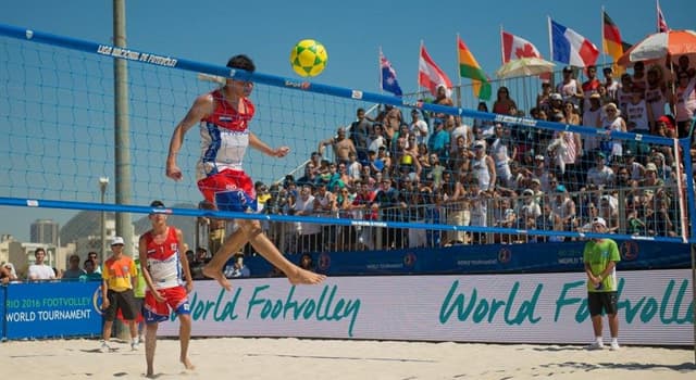 sport Pytanie-Ciekawostka: Gdzie powstał footvolley?